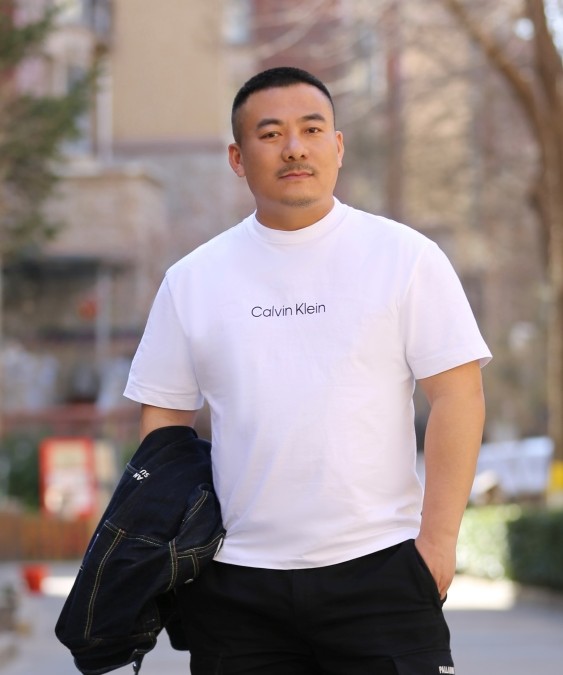 刚毅小叔