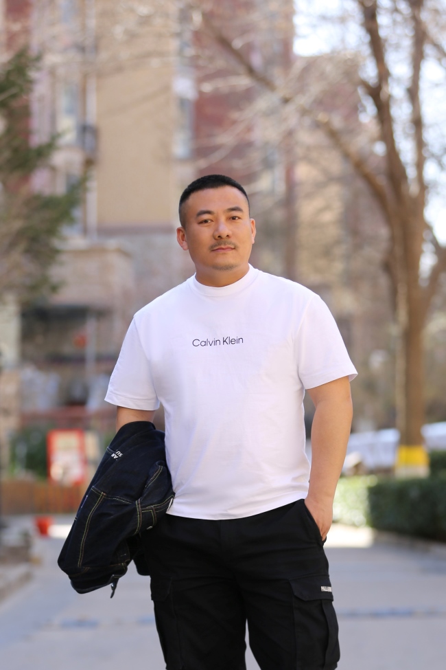 刚毅小叔